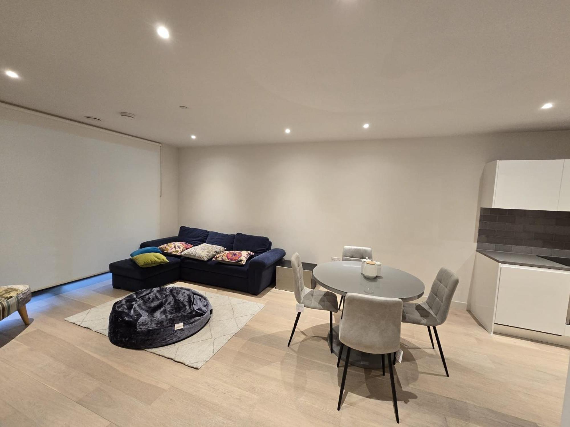 Alloggio in famiglia En-suite Toilet In Private Excel Airport Royal Wharf Londra